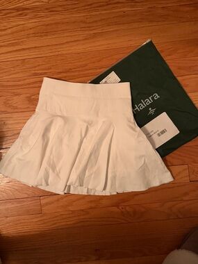 HALARA White High waist women’s tennis skort!